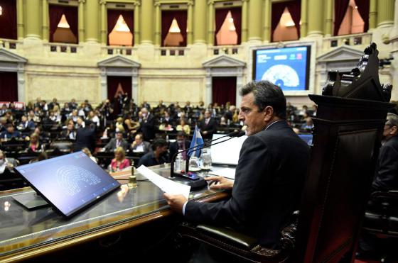 el titular de la Cmara baja Sergio Massa destacó el dilogo alcanzado entre los legisladores y que permitió la media sanción de la iniciativa 