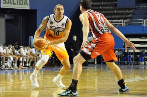 Lucio Delfino disputó su segundo partido en Pergamino Bsquet y anotó nueve puntos