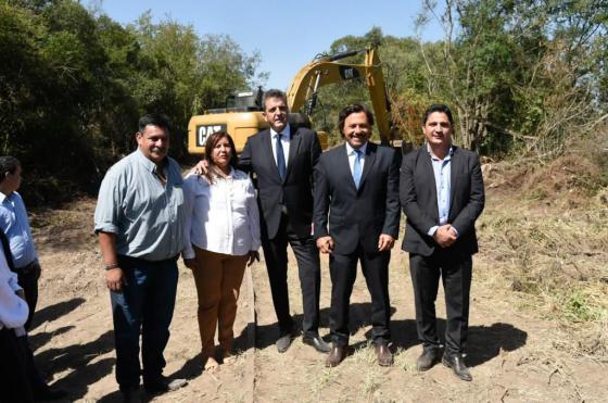 El titular de la Cmara de Diputados Sergio Massa participó junto al gobernador de Salta Gustavo Senz del acto por el inicio de obras para la construcción del Nodo Logístico de Gral Güemes