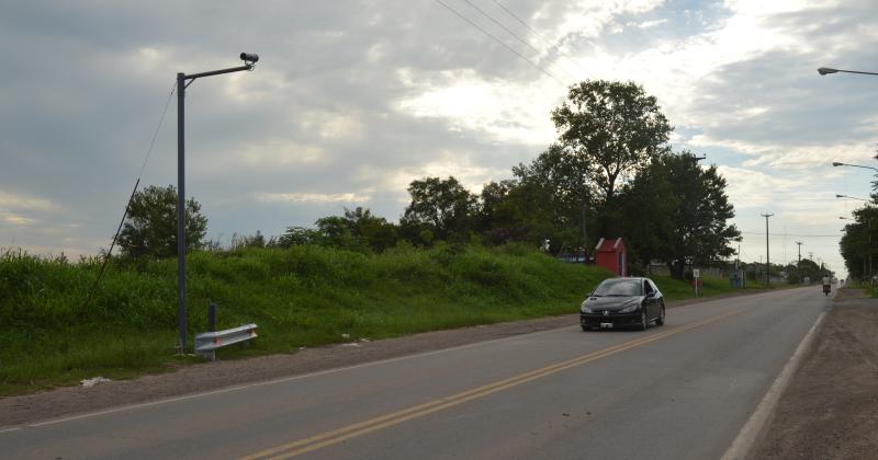 Aunque muchos no lo respeten el radar ubicado en Rodríguez Juregui cobra multas cuando se circula a ms de 60 kilómetros por hora 