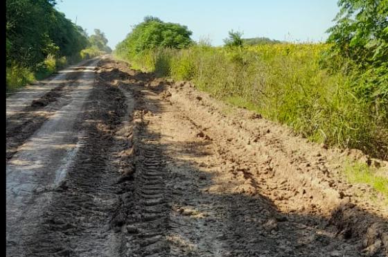 Es evidente la falta de mantenimiento de los caminos en la zona Ayerza 