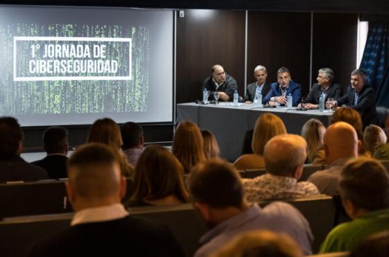 En la jornada se abordó el mundo del cibercrimen un delito que no tiene fronteras