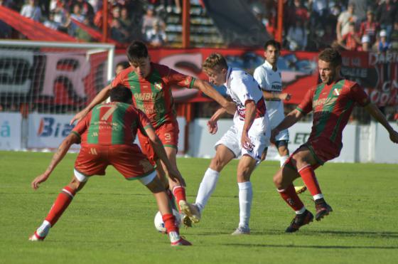 Robertino Seratto -foto- y Alvaro De Gaetani sern titulares ante Crucero