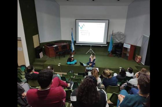 Un ateneo hospitalario del que participan habitualmente los residentes