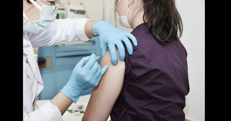 La vacunación contra el coronavirus es segura para niños y adolescentes