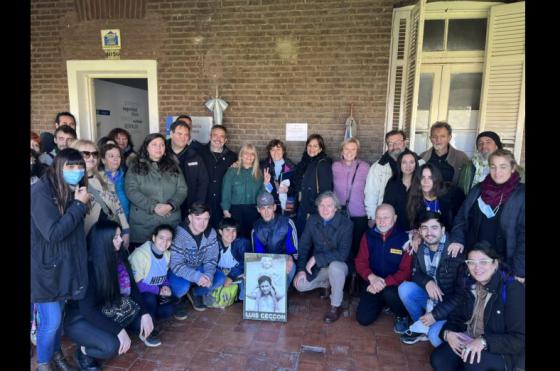 El homenaje y reconocimiento a Luis Ceccón fue en la nueva sede de la Comisaría Primera