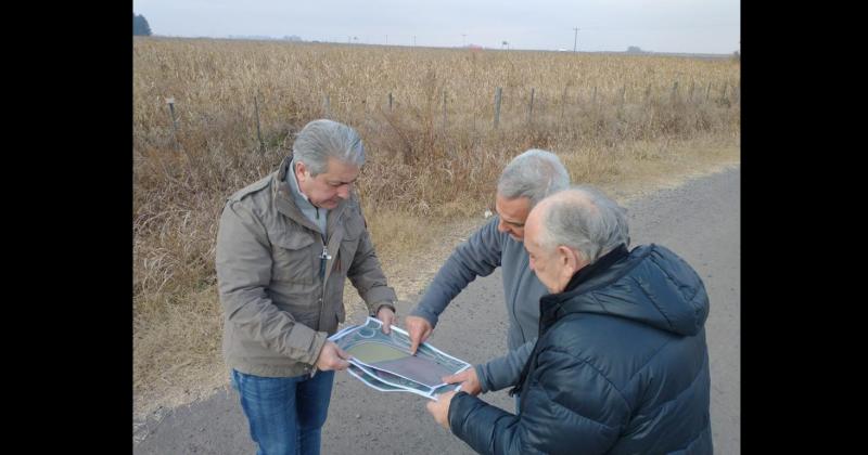 Javier Martínez José Salauati y Eddo Pascot estuvieron el viernes en el predio para realizar unas evaluaciones