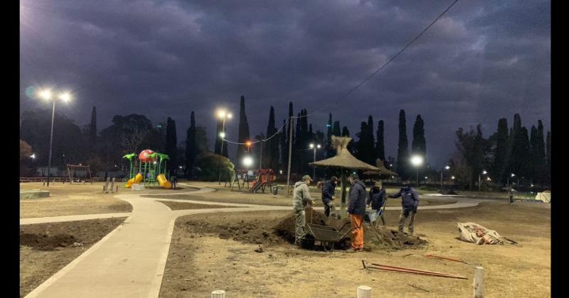 Mejoras en la zona de juegos del Parque Municipal