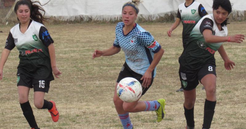 El Celeste derrotó a Compañía 4 a 0 en el partido que cerró una nueva fecha del torneo de fútbol femenino