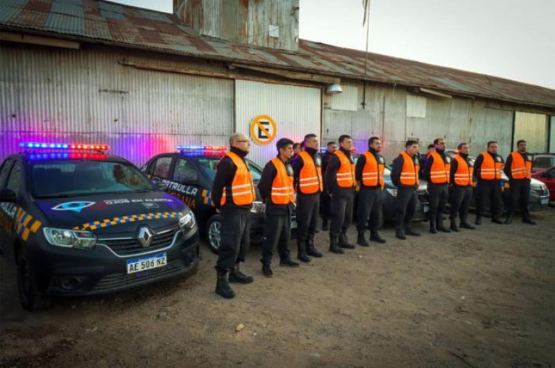 Anunciaron la incorporación de diez nuevos agentes para las patrullas urbanas y la reciente adquisición de ocho móviles