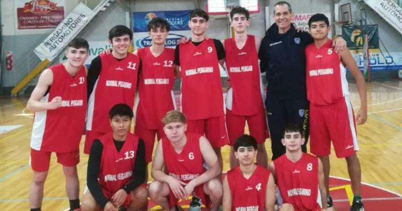 Uno de los cuatro equipo locales de basquetbol escolar que lograron clasificar a Mar del Plata en San Nicols