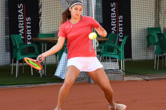 Julia Riera tuvo otra sólida actuación en semifinales ante la italiana Anna Turati