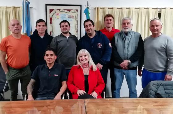 La presentación del Medio Maratón contó con la presencia de autoridades de la AAP y de los Bomberos Voluntarios