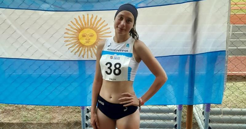 Denise Vega se colgó la medalla de bronce con la posta 4x100 metros