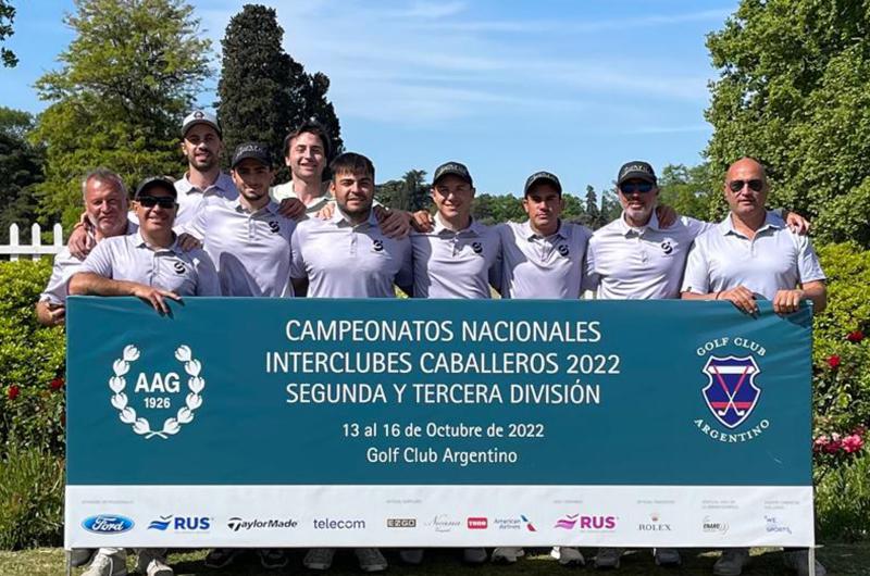 El equipo de Sirio Libanés que obtuvo el ascenso en la cancha Golf Club Argentino