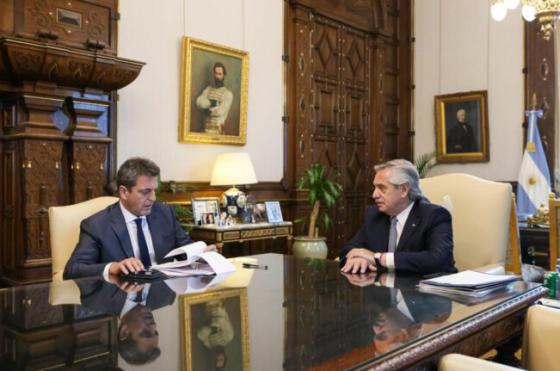 El presidente Alberto Fernndez junto al ministro de Economía Sergio Massa