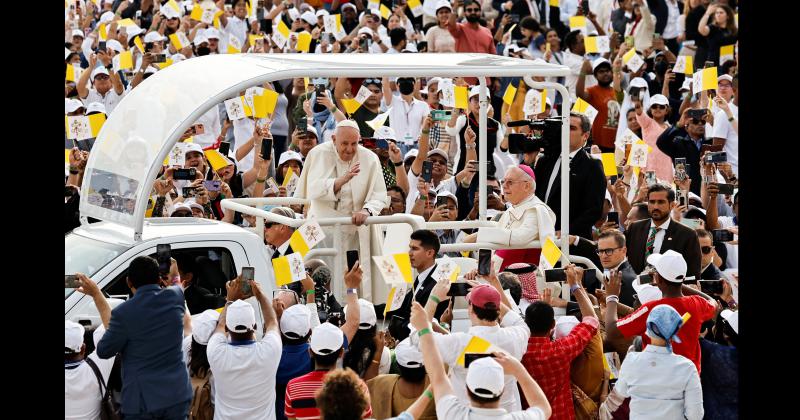 El deporte ennoblece aunque se haga con una pelota de trapo señaló el Papa Francisco