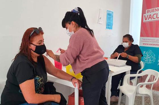 Suman seis los lugares en Pergamino en los que se aplica la vacuna contra coronavirus