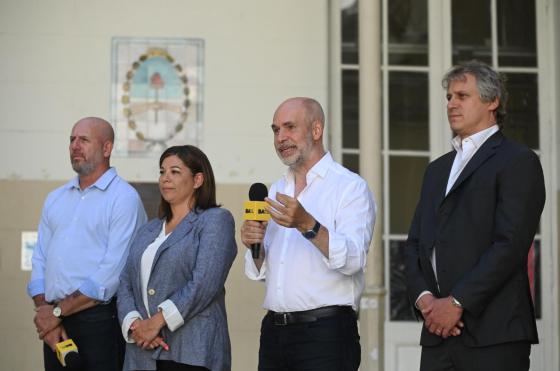 El jefe de Gobierno porteño Horacio Rodríguez Larreta visitó una de las Escuelas de Verano de la Ciudad