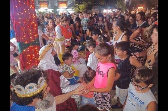 Los Reyes Magos también estuvieron en las capillas de Asunción Santa Teresita y Parroquia Sagrado Corazón