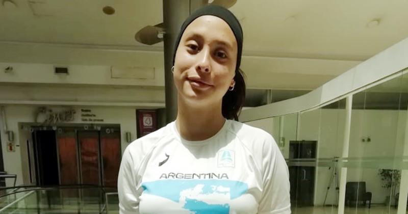Denise Vega entrena en doble turno para sus primeros torneos del año
