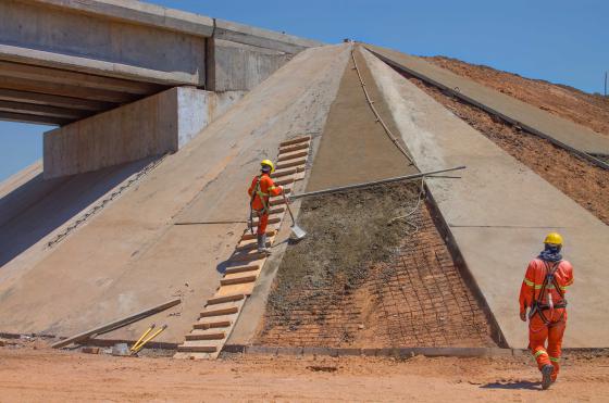 El proyecto avanza a ritmo sostenido en el tramo que se desarrolla entre Maguire (kilómetro 198) y Fontezuela (kilómetro 2013) que presenta un progreso cercano al 80 por ciento