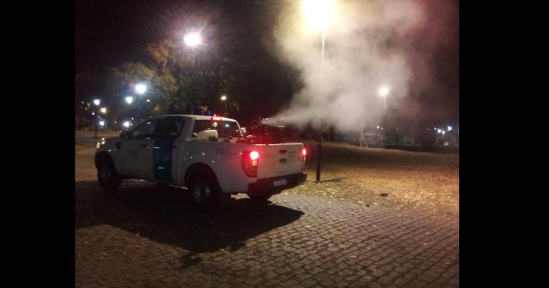 Anoche se estuvo fumigando en distintas zonas por este brote de chikungunya y se acentúa la campaña de prevención