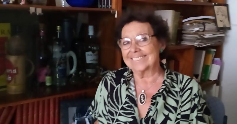 Mirta Di Santo docente de Historia Lengua y Literatura y dueña de una historia de vida comprometida con la educación