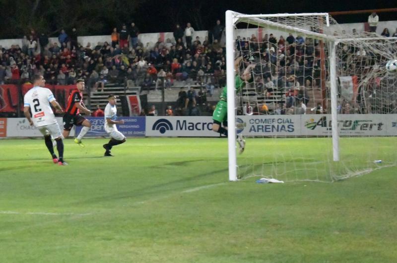 Mariano Mauri anotó a pocos minutos del final y los fogoneros festejaron los tres puntos