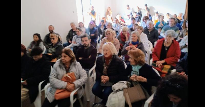 Con un auditorio colmado se presentó en sociedad el Espacio de Cannabis Medicinal del Hospital