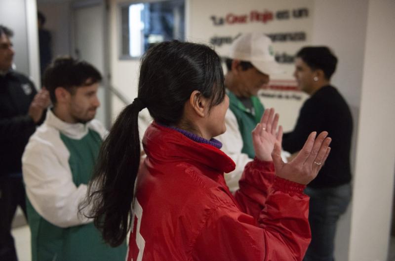 La Cruz Roja Argentina recibió alimentos no perecederos
