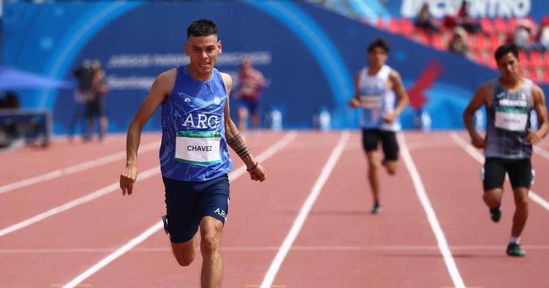 Alexis Chvez a metros de la meta y de convertirse en bicampeón parapanamericano en 400 metros