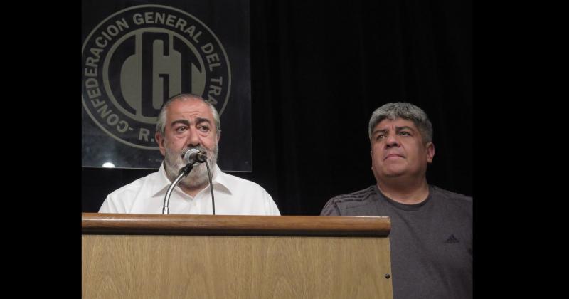 Héctor Daer y Pablo Moyano durante la conferencia de prensa en la que se realizó el anuncio