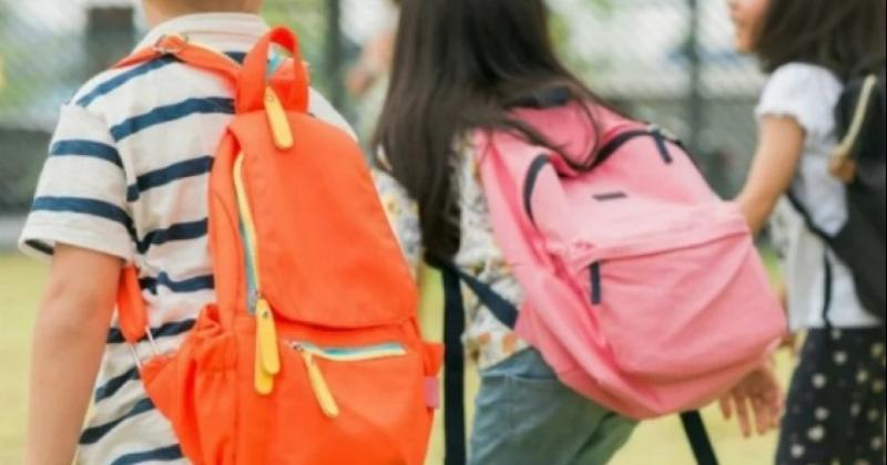 La iniciativa busca asignar un alumno a cada persona que quiera donar una mochila completa antes del inicio de un nuevo ciclo lectivo