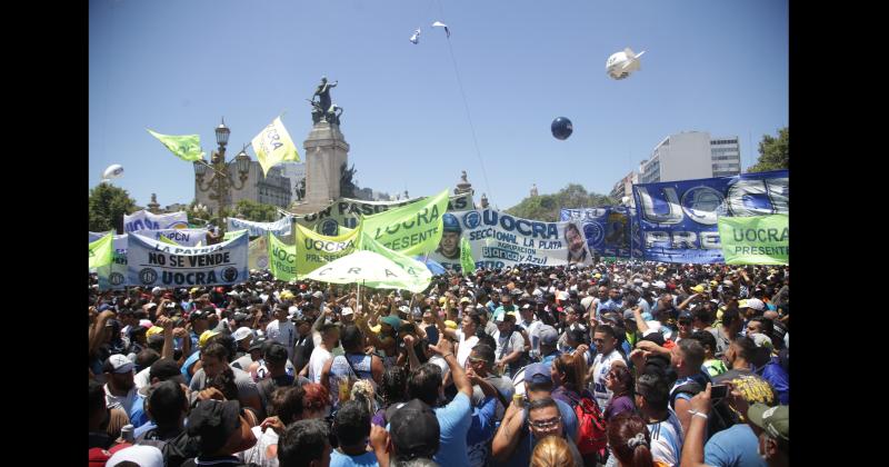 Llamamos a todos los argentinos de bien a que se sumen a este frente de resistencia enfatizó Pablo Moyano
