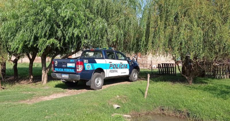 La Policía Federal intervino en la casa de las víctimas en el pueblo de Acevedo