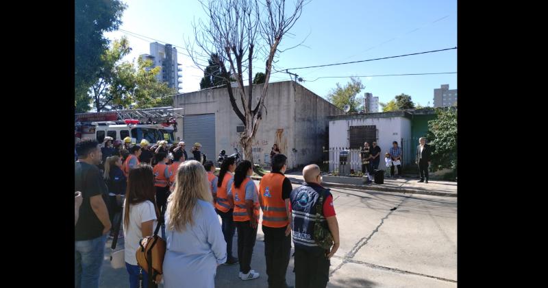 A las 11-00 ser el acto donde se recordar al bombero fallecido Fernando Esquivel