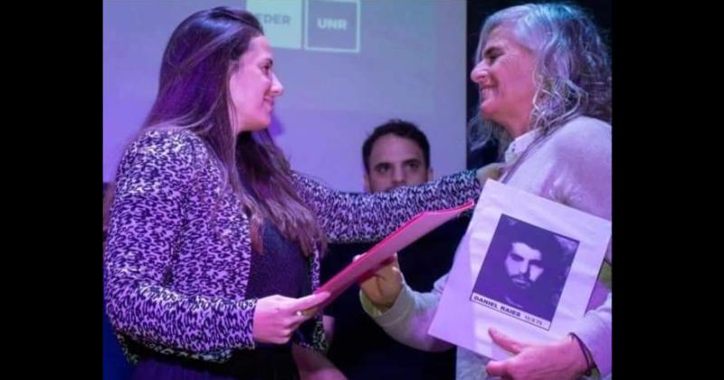 Cristina Raies recibió el legajo de su primo Daniel