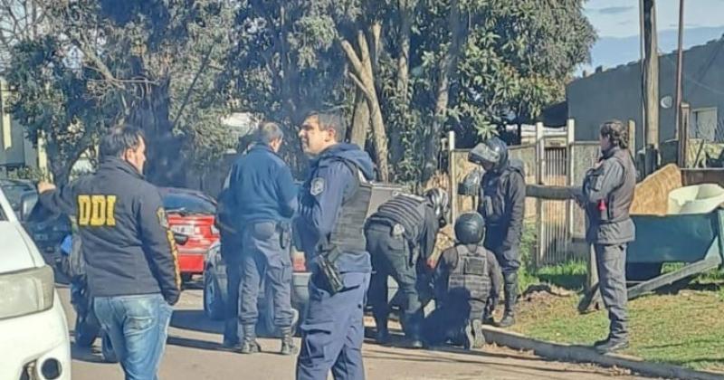 Detuvieron a un hampoacuten involucrado en un robo con armas a un repartidor