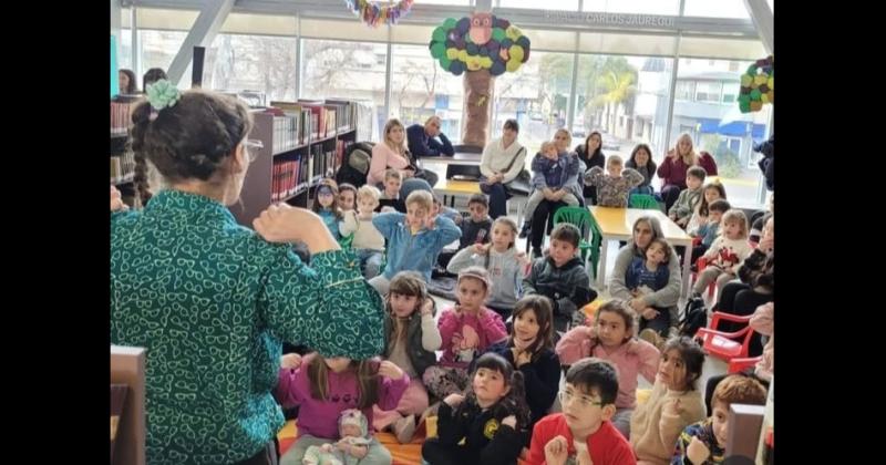 En la Biblioteca Municipal Dr Joaquín Menéndez se desarrollan diversas actividades gratuitas