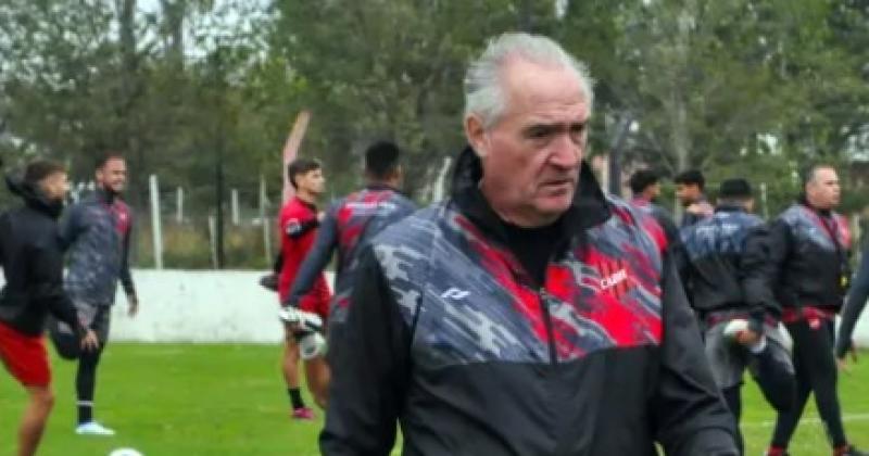 Medios del fútbol de ascenso hablan de la llegada del entrenador de Douglas a la Primera B Nacional