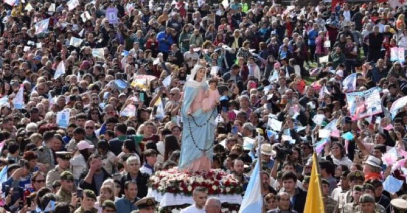 Es por el brote que ocurre en la ciudad del norte bonaerense Sin vacuna la enfermedad tiene un 30-en-porciento- de mortalidad Pero la inoculación debe ser aplicada al menos un mes antes de la visita a la zona de riesgo