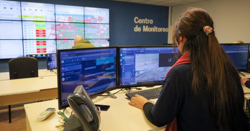 Desde el Centro de Monitoreo trabajan en base a las nuevas cmaras que se colocan para lograr mejores y ms nítidas imgenes