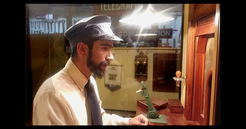 El actor Luciano Vzquez durante una de las escenas rodadas en el Ferromuseo Apref