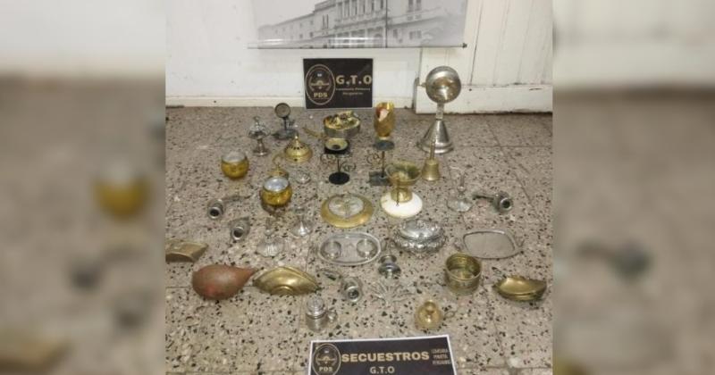 En la casa allanada secuestraron 32 piezas religiosas sustraídas de la capilla Nuestra Señora de Guadalupe