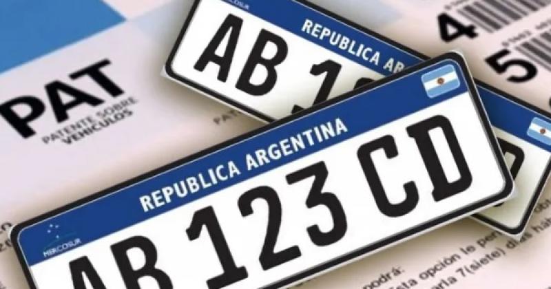 Parte de los gastos anuales de tener auto es pagar su patente