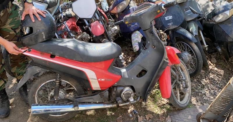 La motocicleta quedó secuestrada en la sede policial de la brigada rural