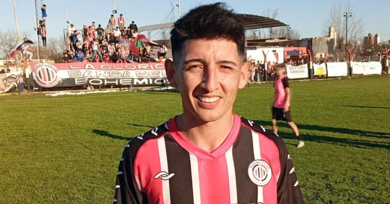 Esteban López convirtió los tres goles en el triunfo de Racing ante Gimnasia