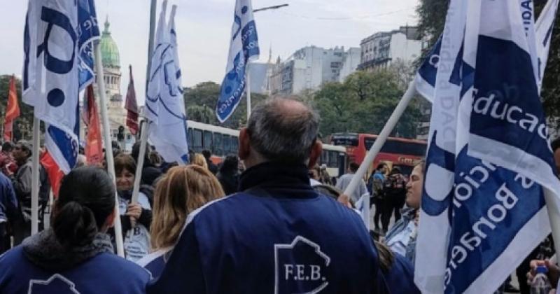 Se suman al paro anunciado por los universitarios en medio de la discusión por el veto del presupuesto para el sector