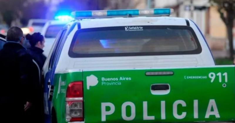 La Policía desplegó varios patrulleros que acompañaran el traslado de la joven por las calles de la ciudad